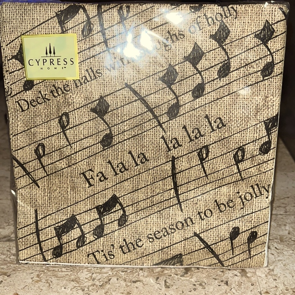 20 Luncheon Napkins Holiday Christmas Deck the Halls Music Burlap